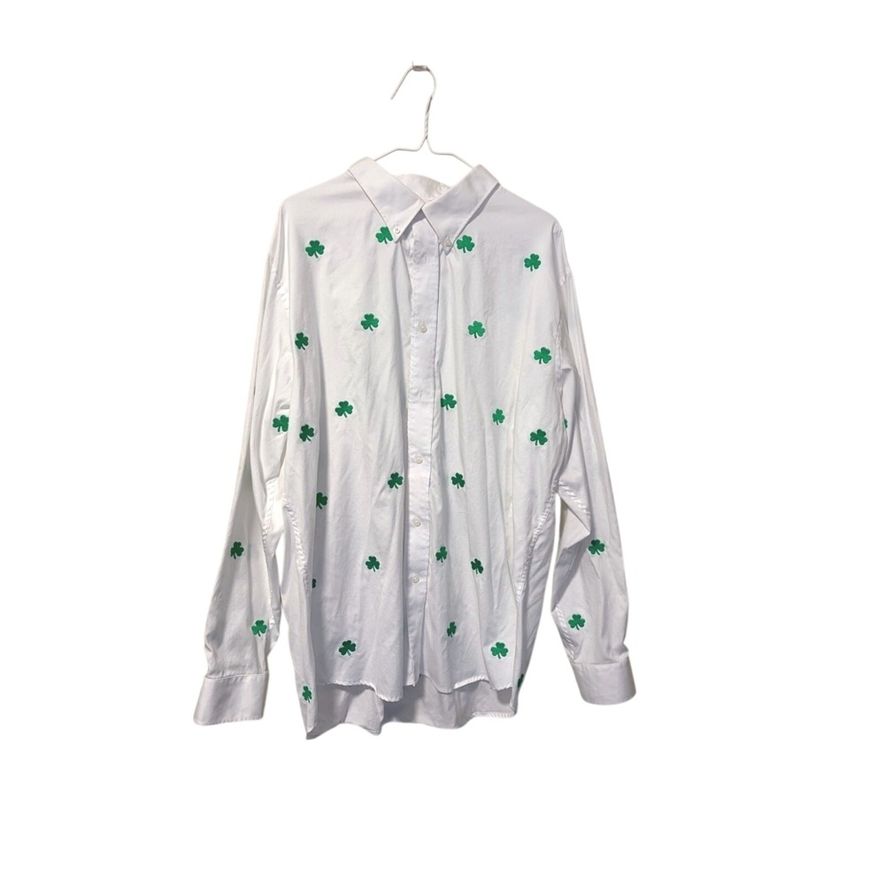 Castaway Nantucket Island Mens XXL White Green Shamrock Embroidered Button Shirt